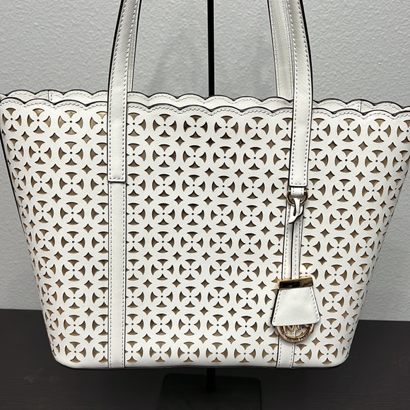Michael Kors Small Desi Tote - Picture 5 of 11